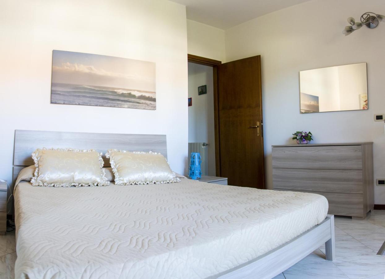 Appartamenti La Casina Porto Azzurro Luaran gambar