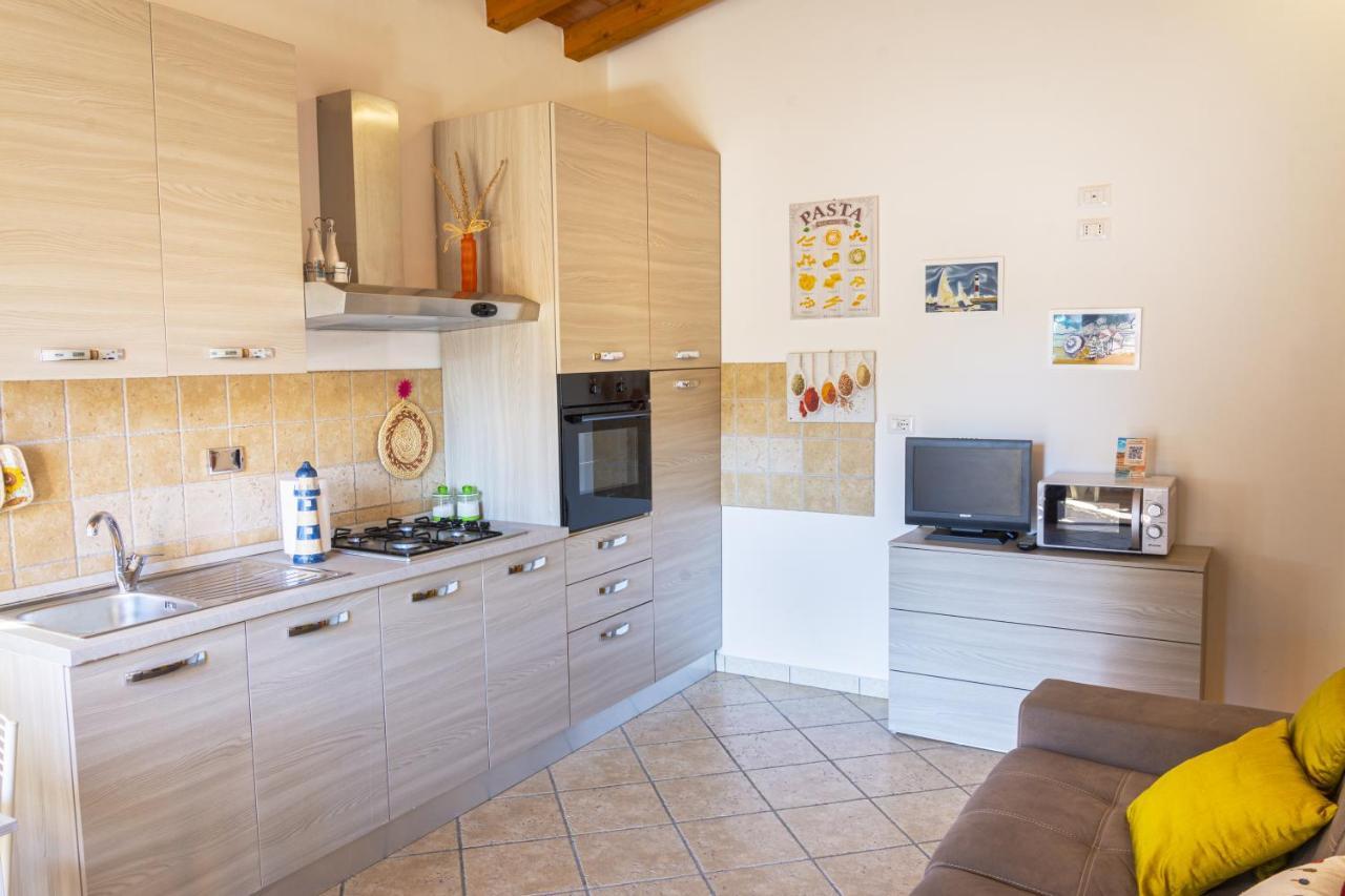 Appartamenti La Casina Porto Azzurro Luaran gambar