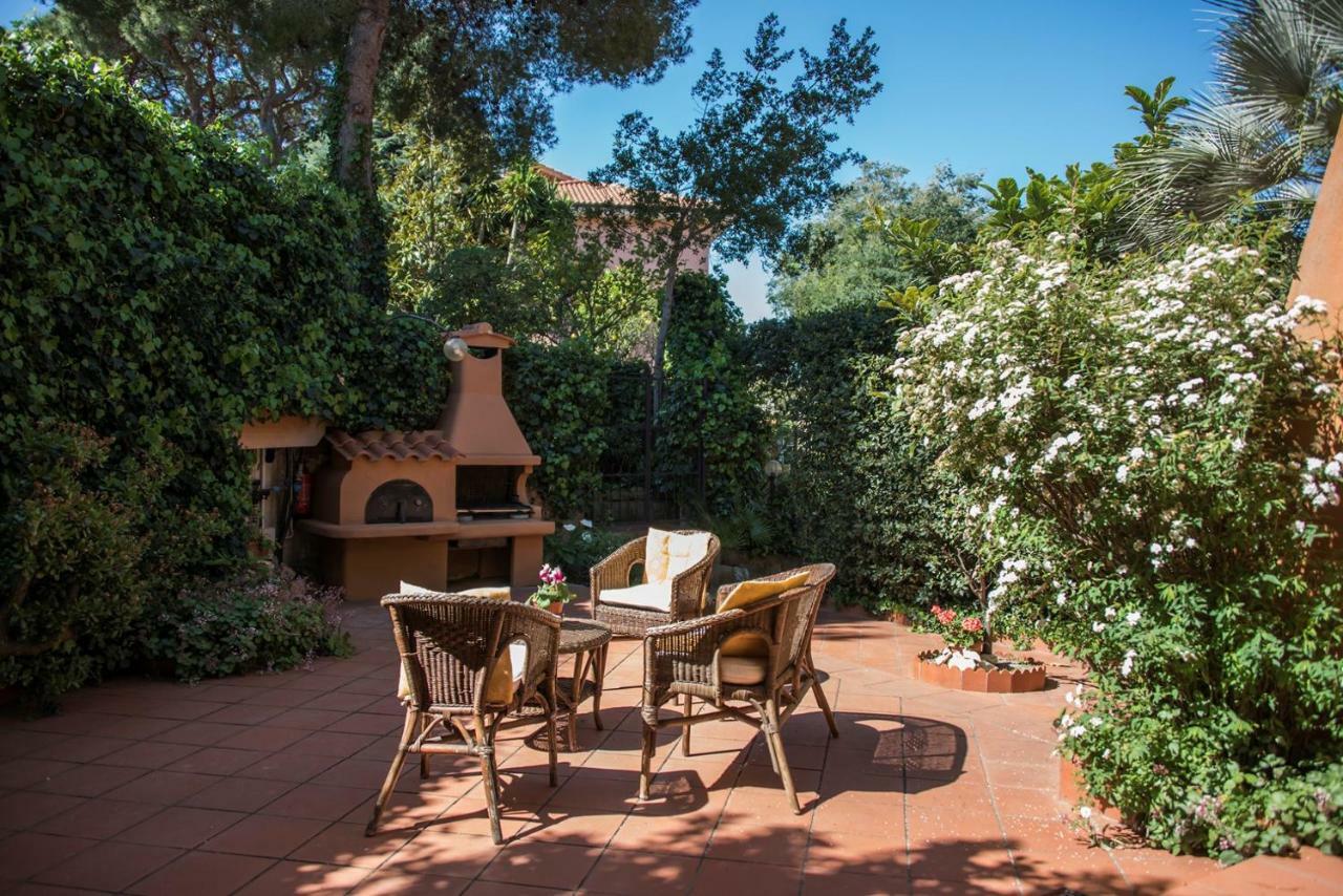 Appartamenti La Casina Porto Azzurro Luaran gambar